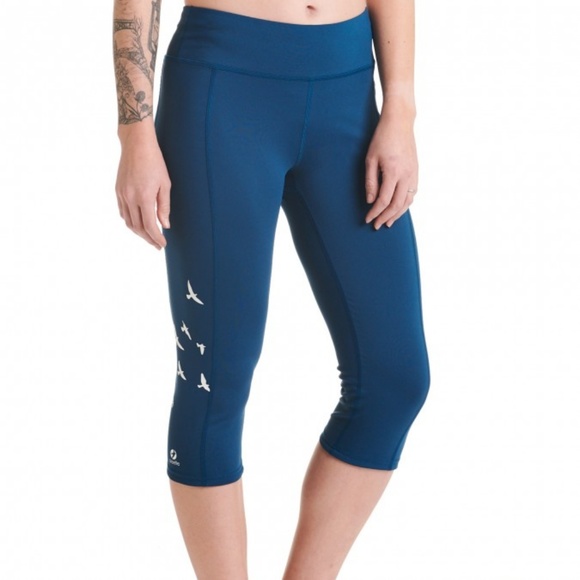 oiselle Pants - New Oiselle Team Capri Leggings